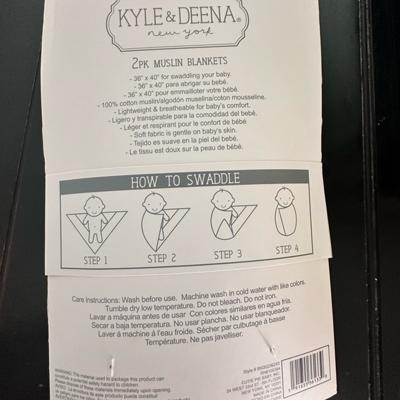 NWT baby muslin blanket Kyle and Deena - Picture 2 of 2